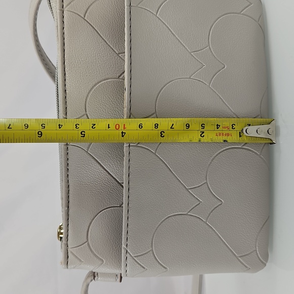 New! Juicy Couture Cream Heart Crossbody Bag - Picture 16 of 16
